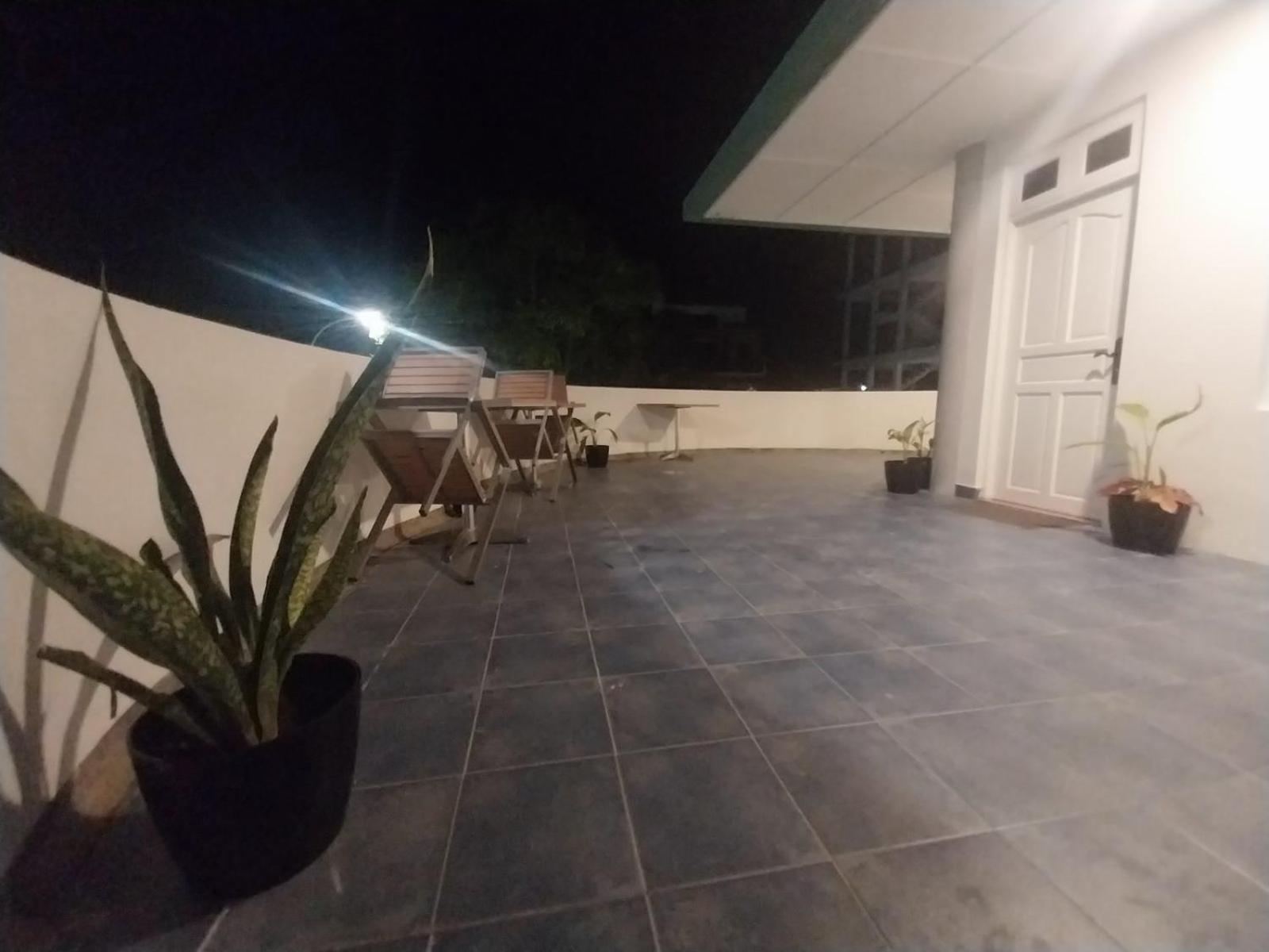 โคลฟ บีช Hotel Addu City ภายนอก รูปภาพ